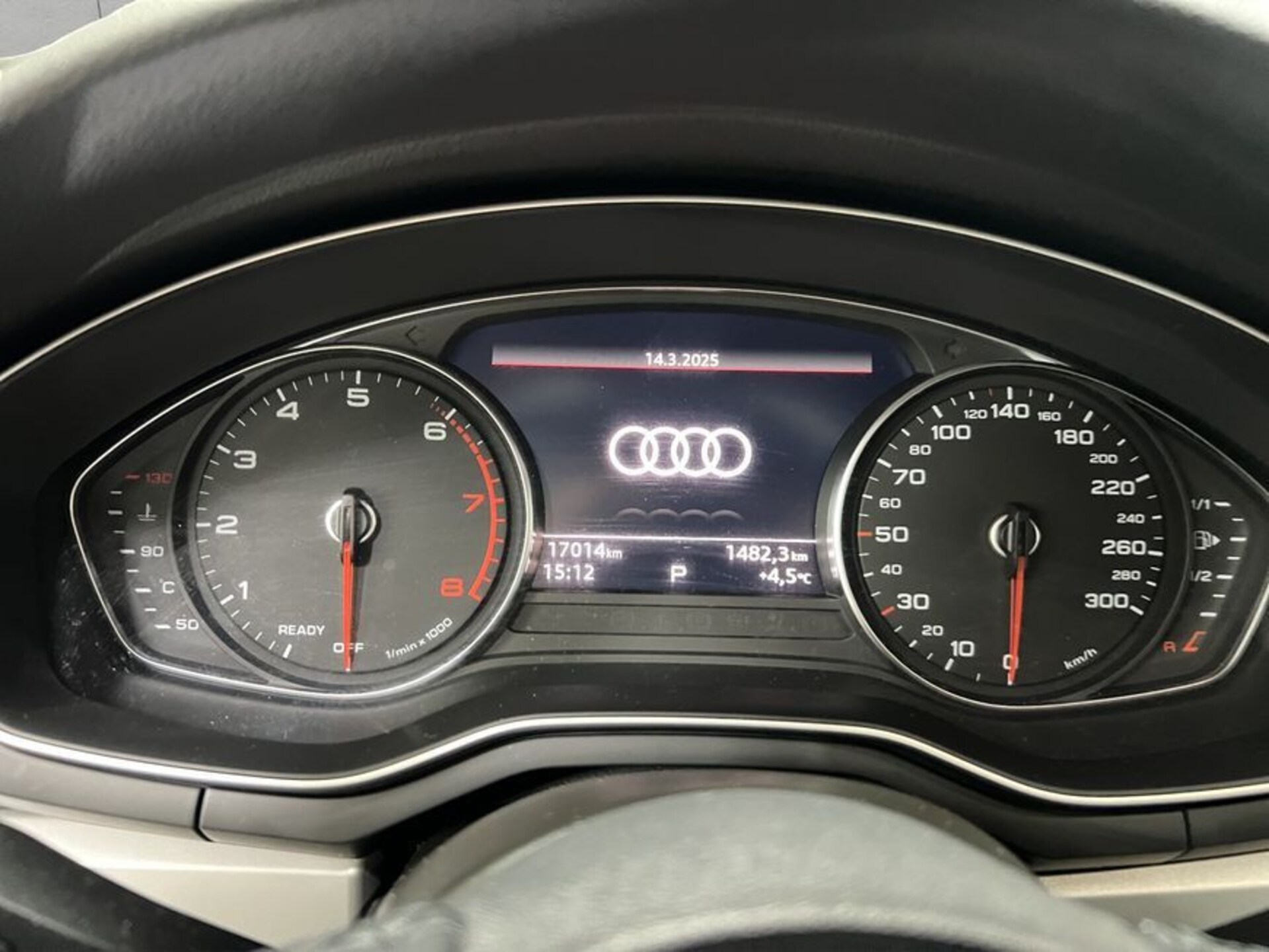 Audi A4 Avant S line
