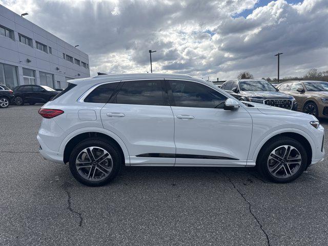 2025 Audi Q5 Premium - Photo 19