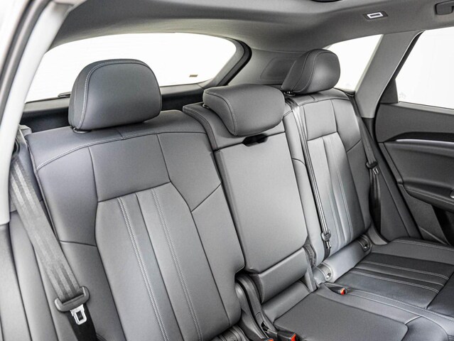 2026 Audi Q5 Premium - Photo 13