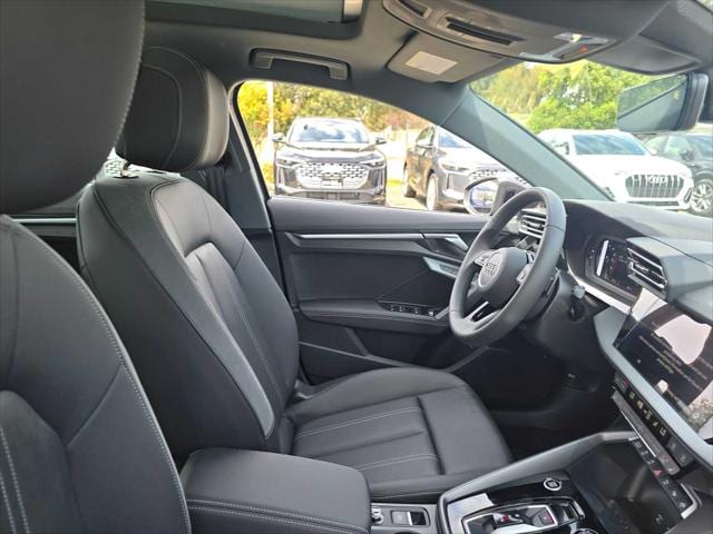 2025 Audi A3 Premium - Photo 10