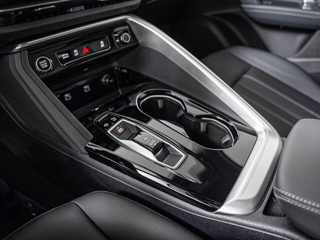 2026 Audi Q5 Premium - Photo 18