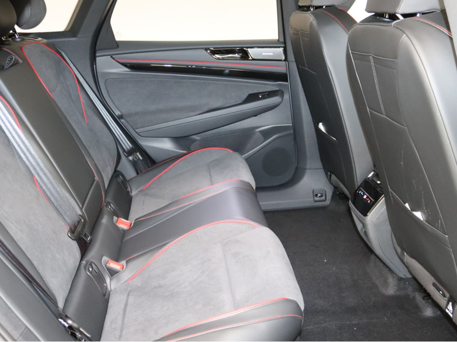 Volkswagen ID.7 Tourer – Bild 9