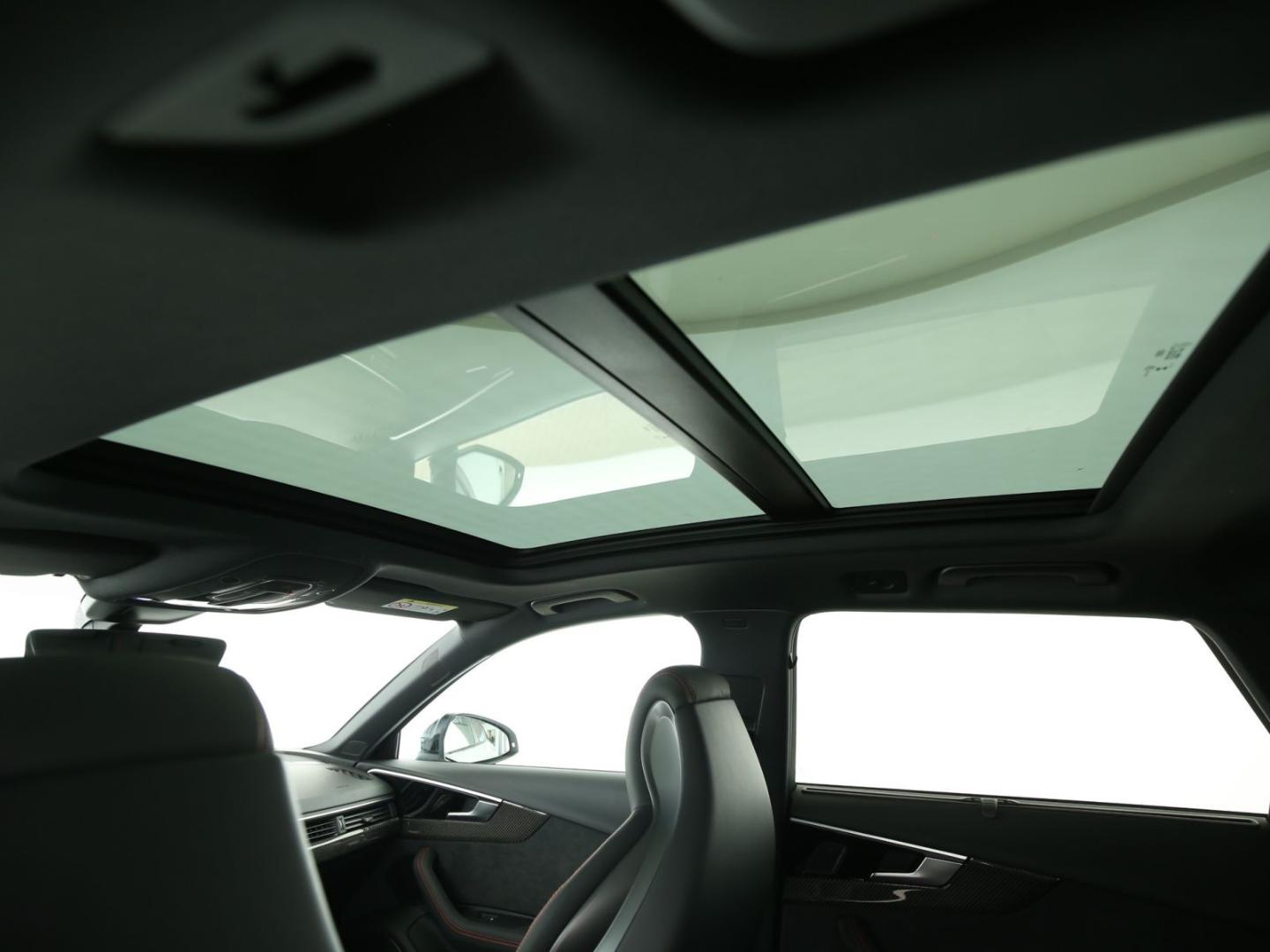 Image about Audi A4 Avant S line 40 TDI quattro S tronic