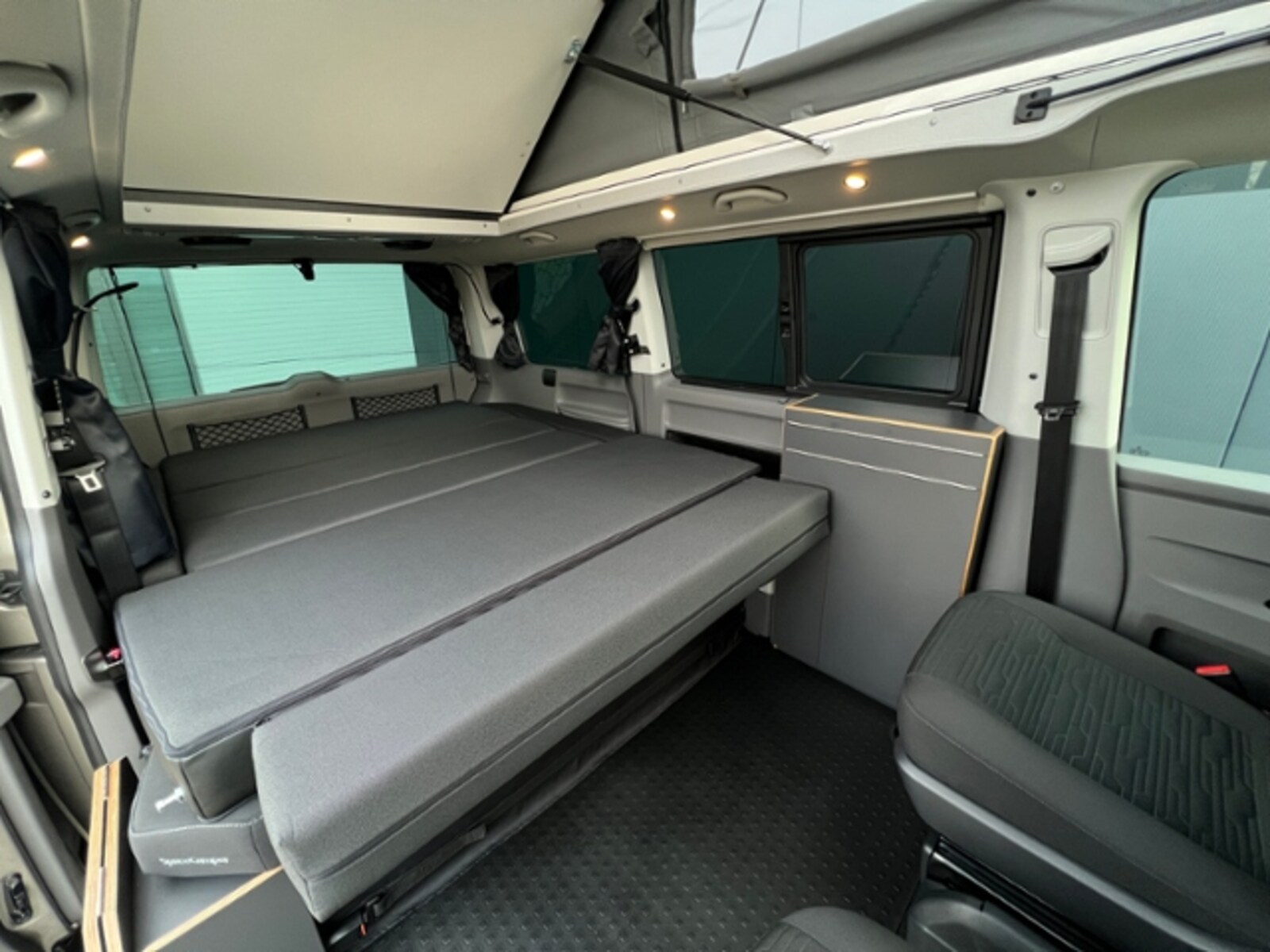 Volkswagen T6.1 Caravelle kurzer Radstand – Bild 17