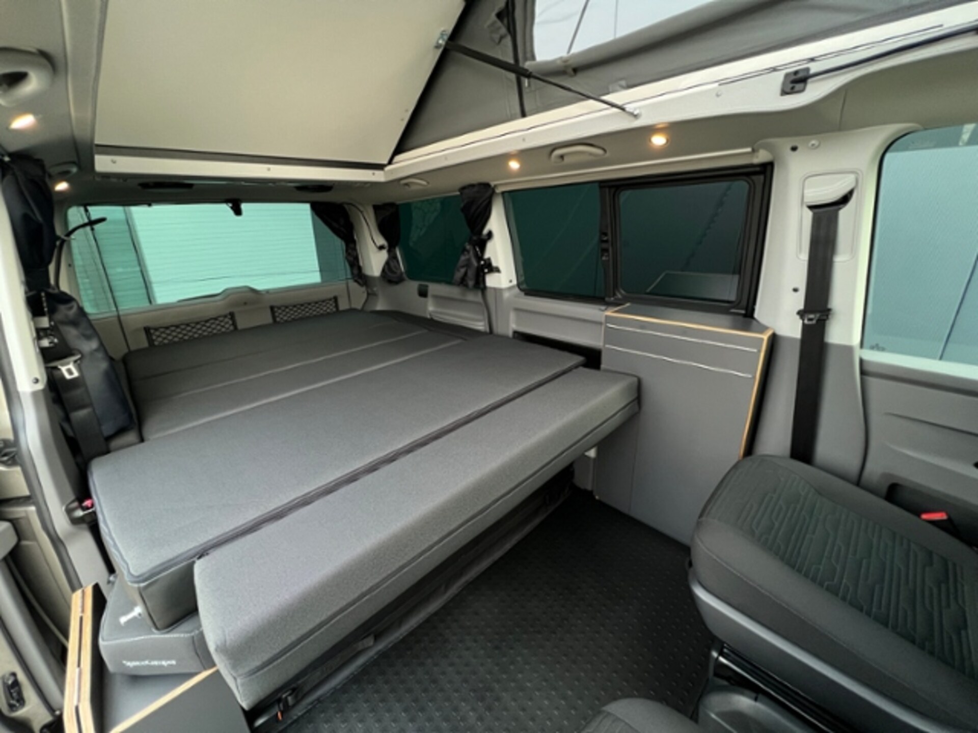 Volkswagen T6.1 Caravelle kurzer Radstand Comfortline