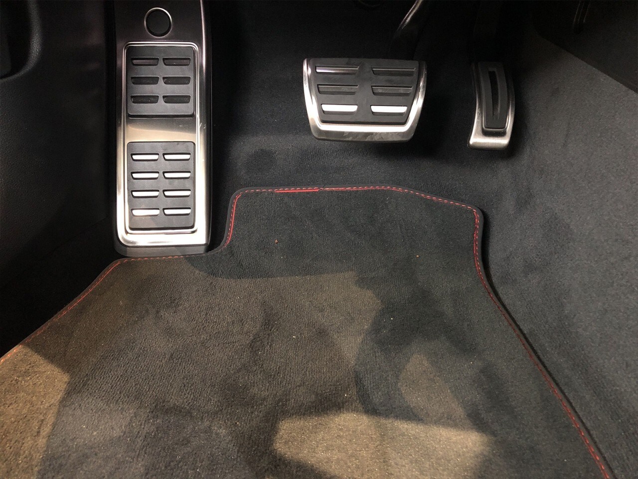 Image about Audi A4 Avant S line 40 TDI S tronic