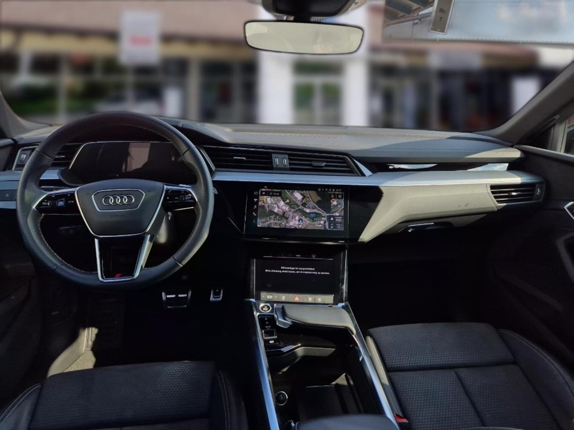 Audi Q8 e-tron S line