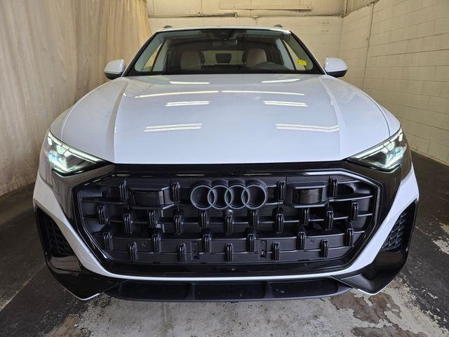 2025 Audi Q8