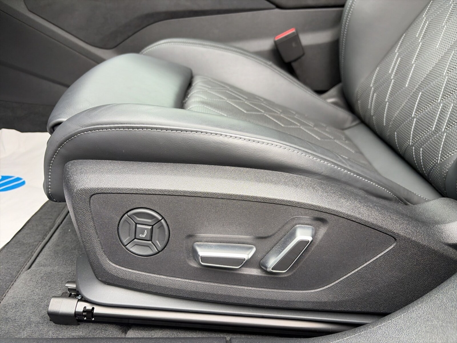 Audi S6 Avant e-tron – Bild 19