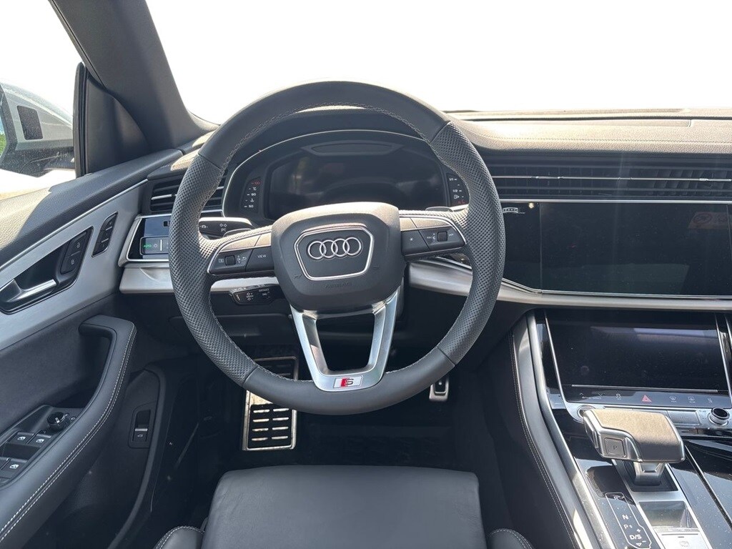 Bild som visar&nbsp;Audi Q8 SUV&nbsp;Q8 SUV 50 TDI quattro 286 hk tiptronic - för mer information kontakta din Audi Partner