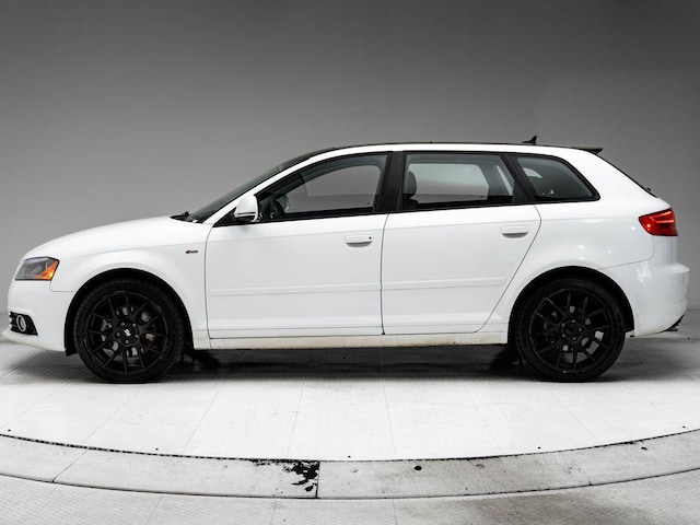 Used 2010 Audi A3 Premium with VIN WAUMFAFM1AA141152 for sale in Beaverton, OR
