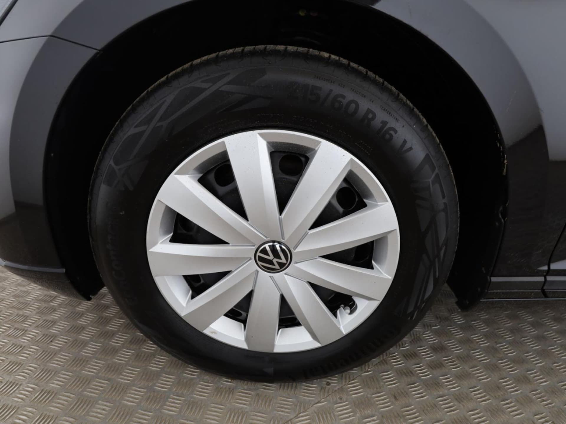 Volkswagen Passat Variant Basis-Modell
