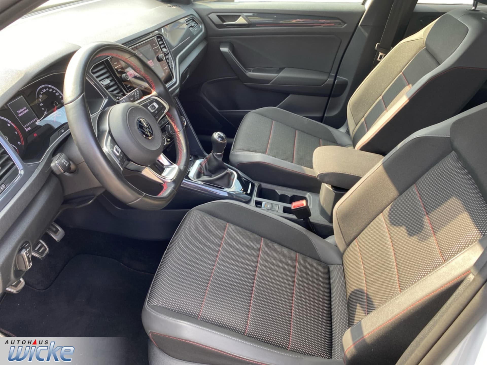 Volkswagen T-Roc Sport