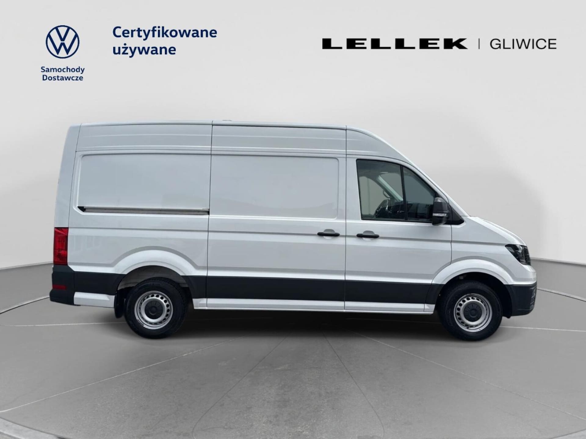 Volkswagen Crafter Furgon średni rozstaw osi