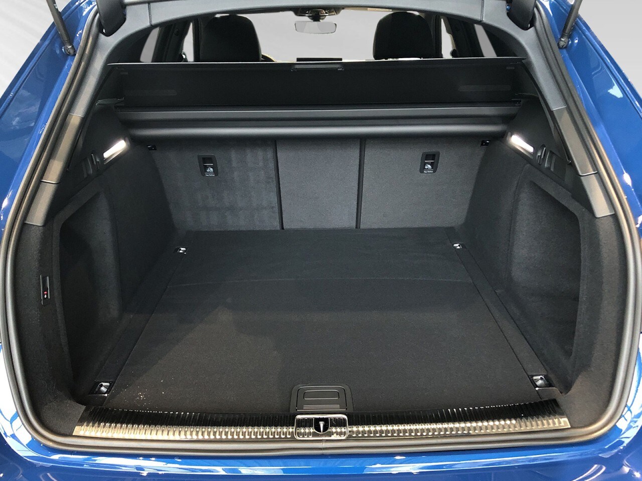 Image about Audi A4 Avant S line 40 TDI S tronic