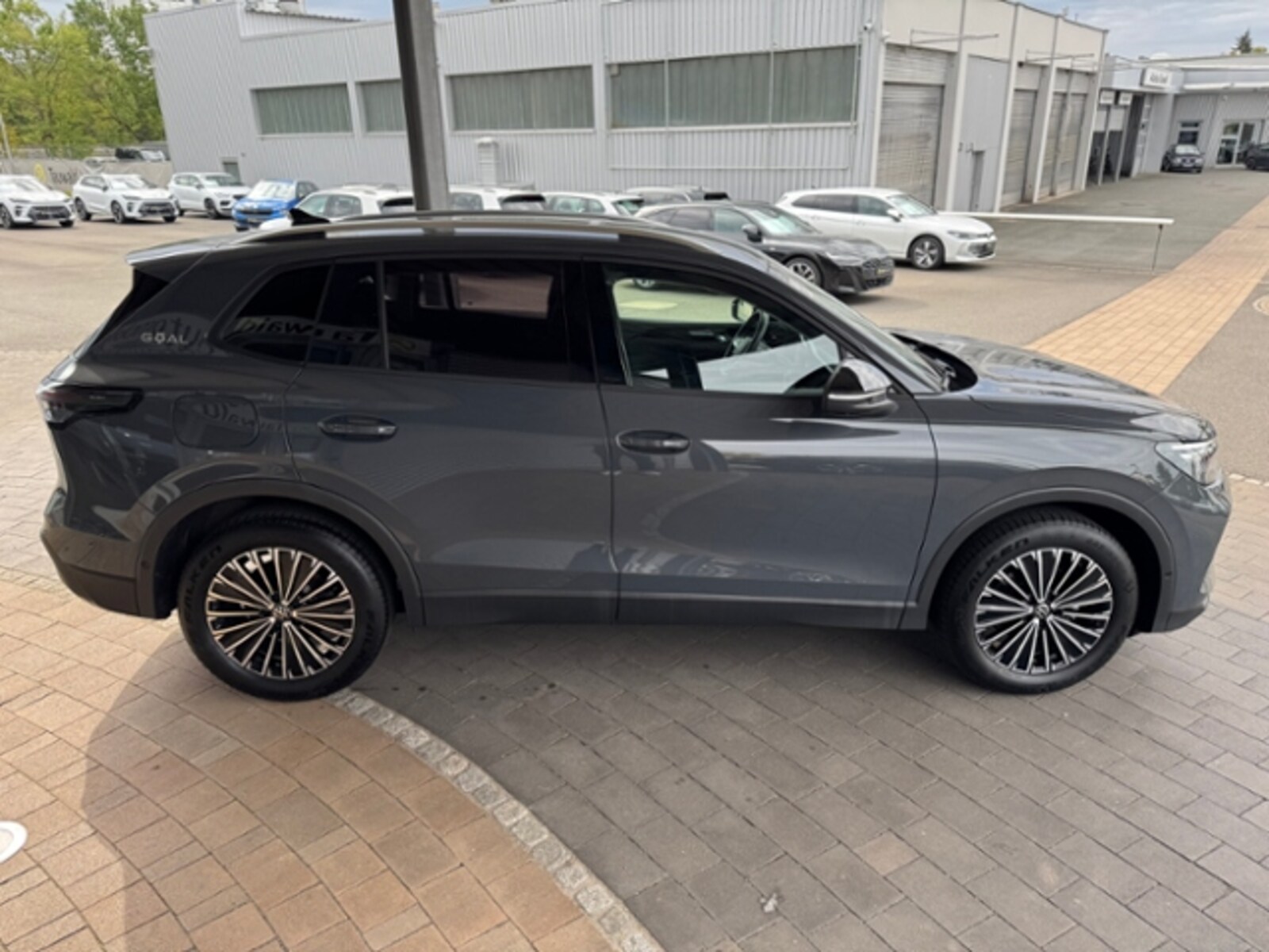 Volkswagen Tiguan – Bild 5