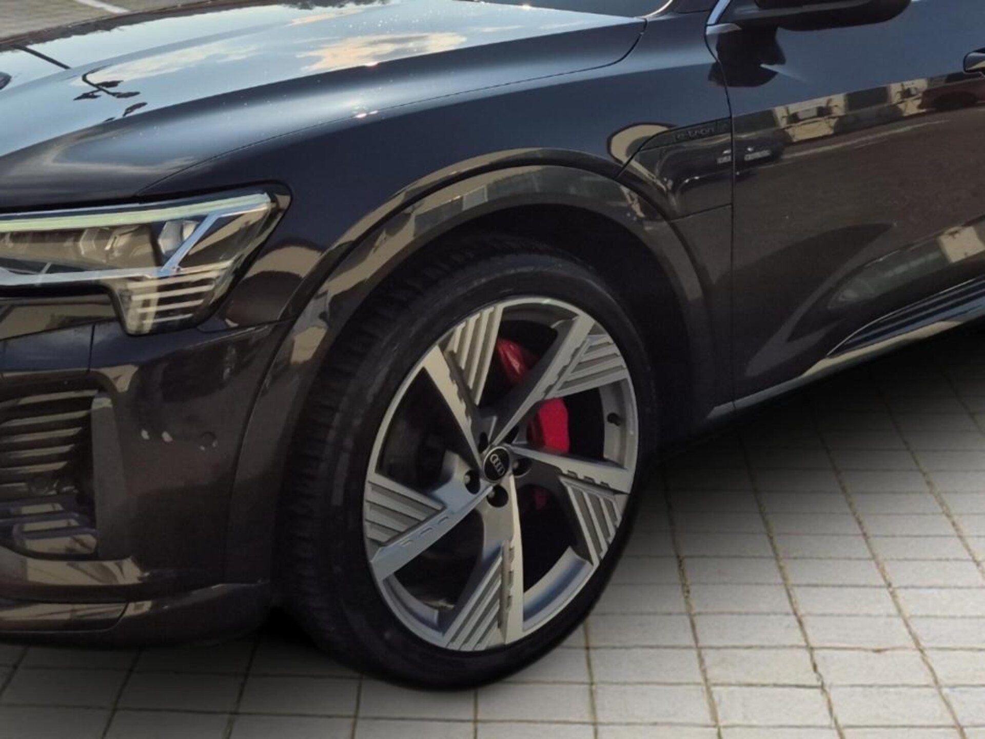 Audi Q8 e-tron S line
