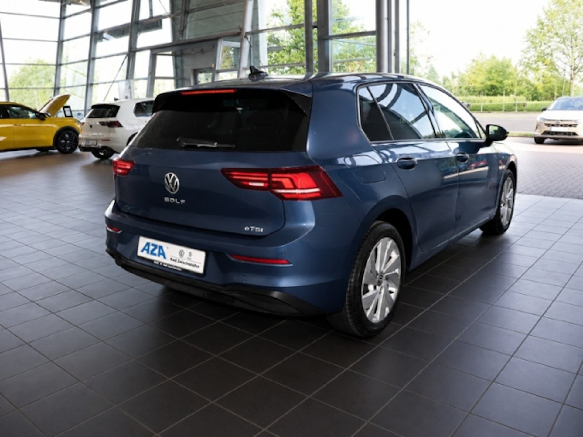 Volkswagen Golf Life