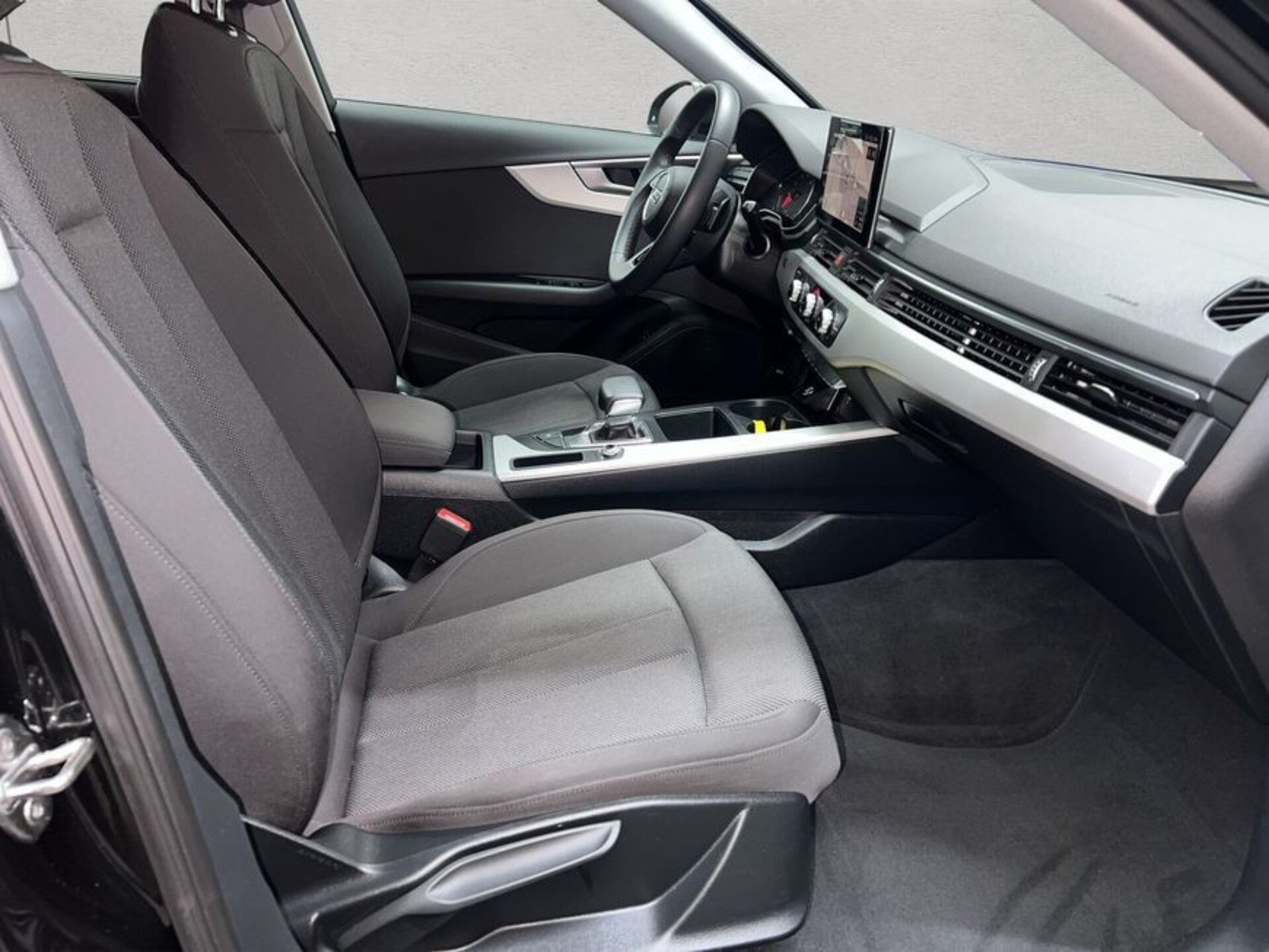 Audi A4 Avant S line