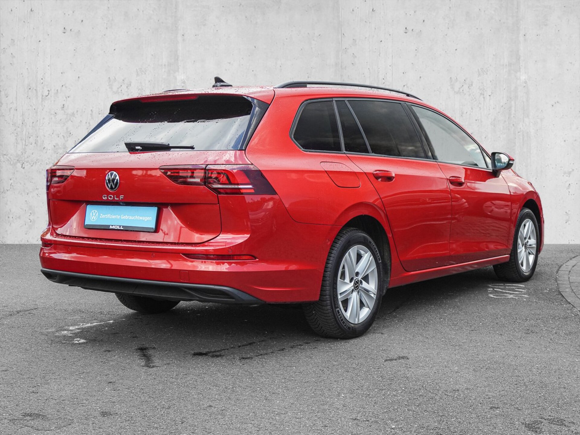 Volkswagen Golf Variant Life