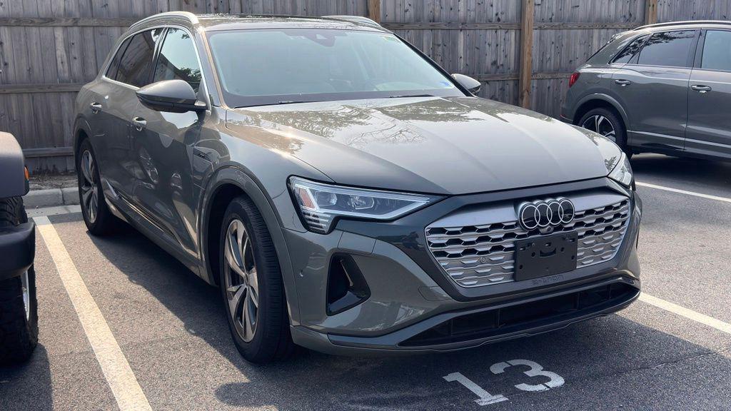 2024 Audi Q8 e-tron