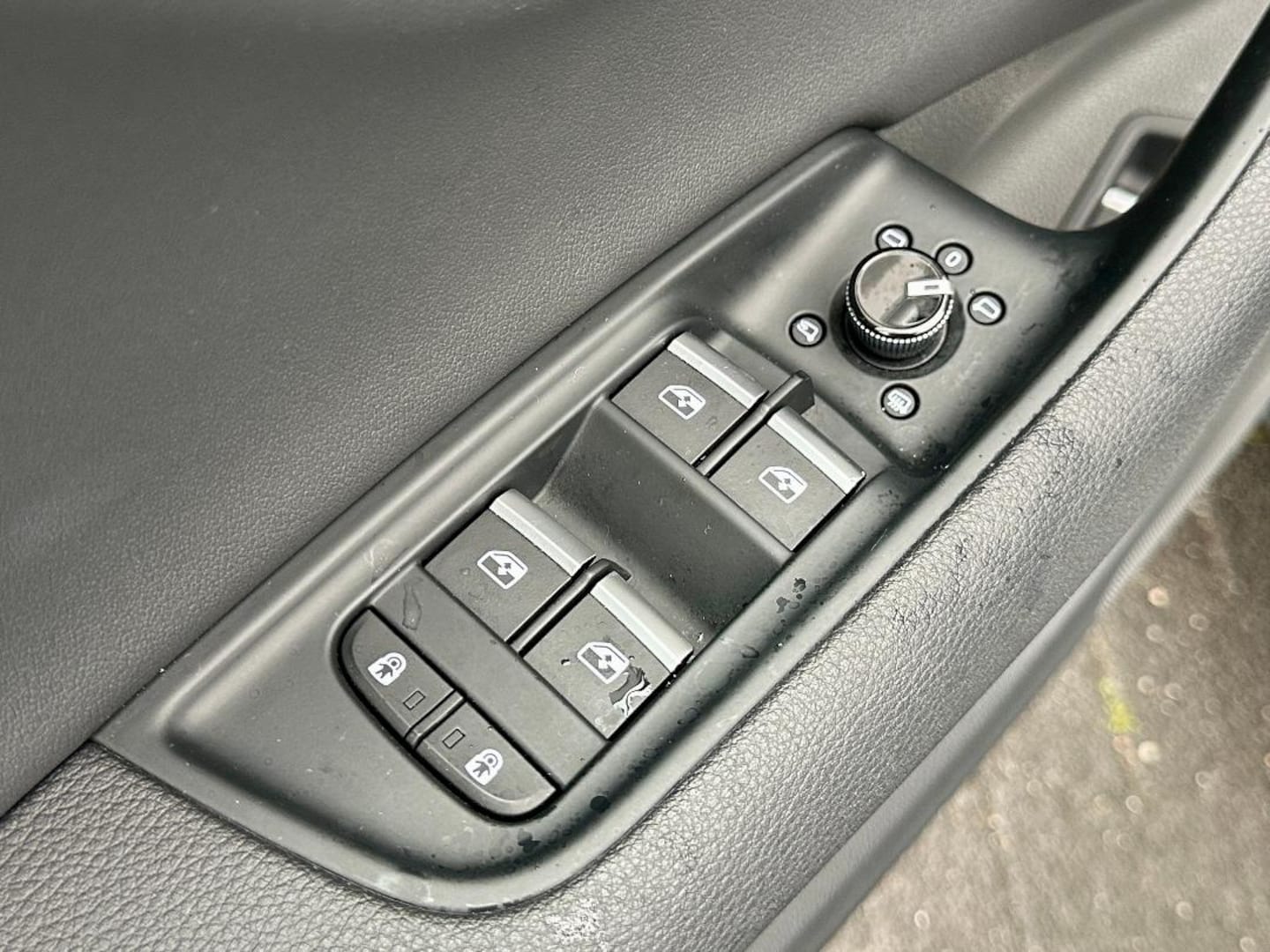 Bild über Audi Q7 SUV TFSI e S line business TFSI e quattro 290 kW tiptronic - für weitere Informationen kontaktieren Sie den Audi Partner