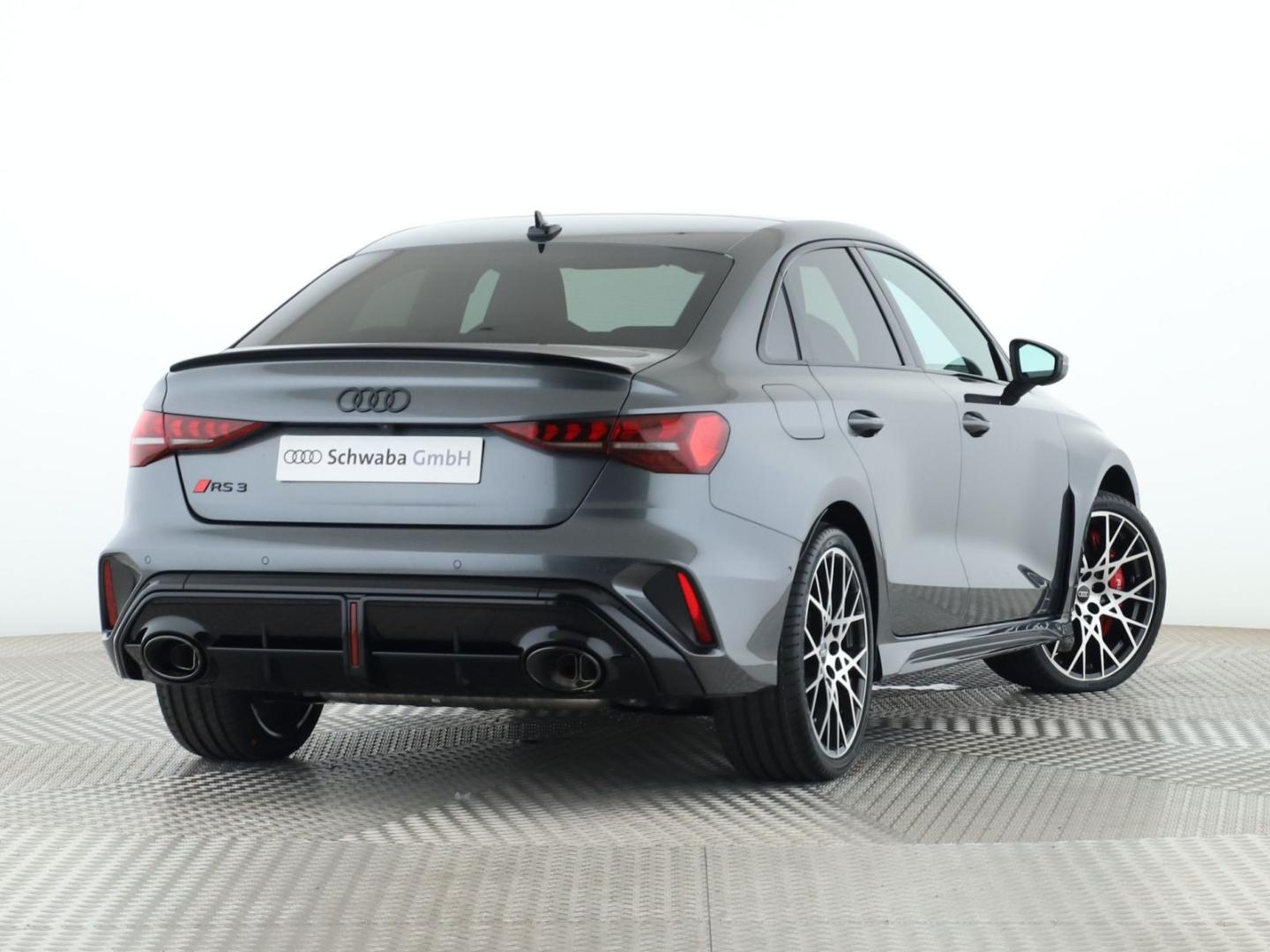 Image about Audi RS 3 Limousine TFSI quattro S tronic