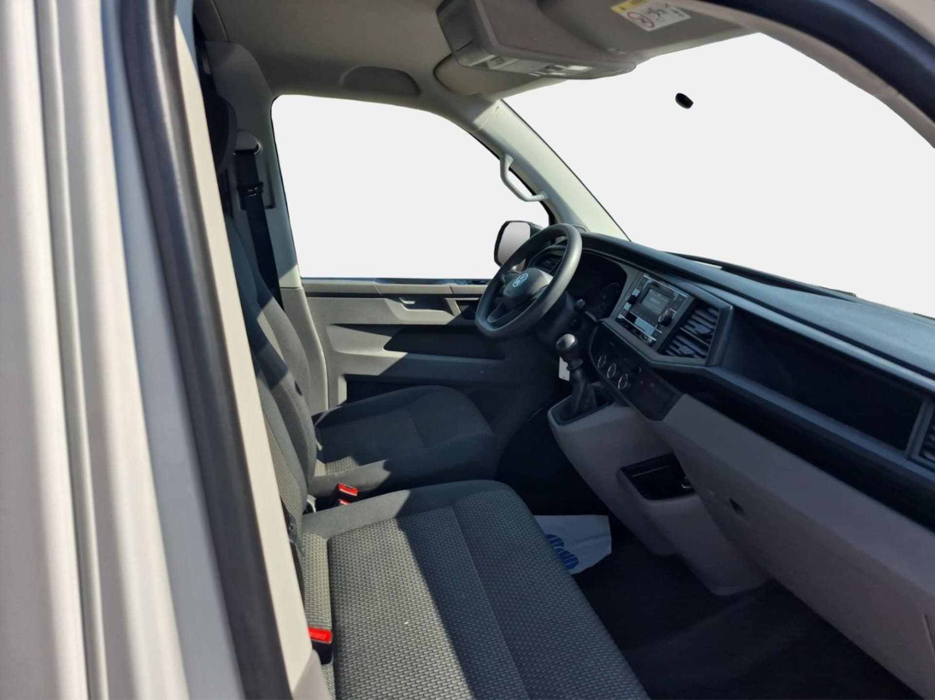 Volkswagen T6.1 Transporter Kasten langer Radstand
