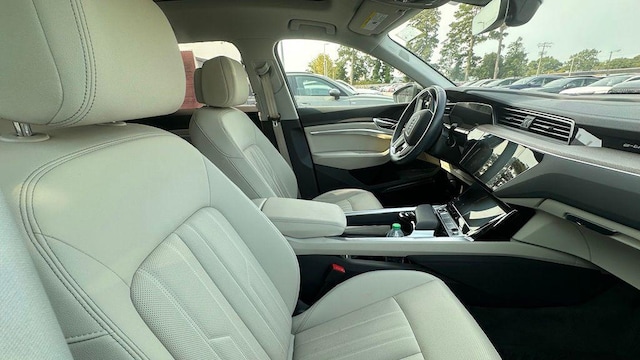 2024 Audi Q8 e-tron