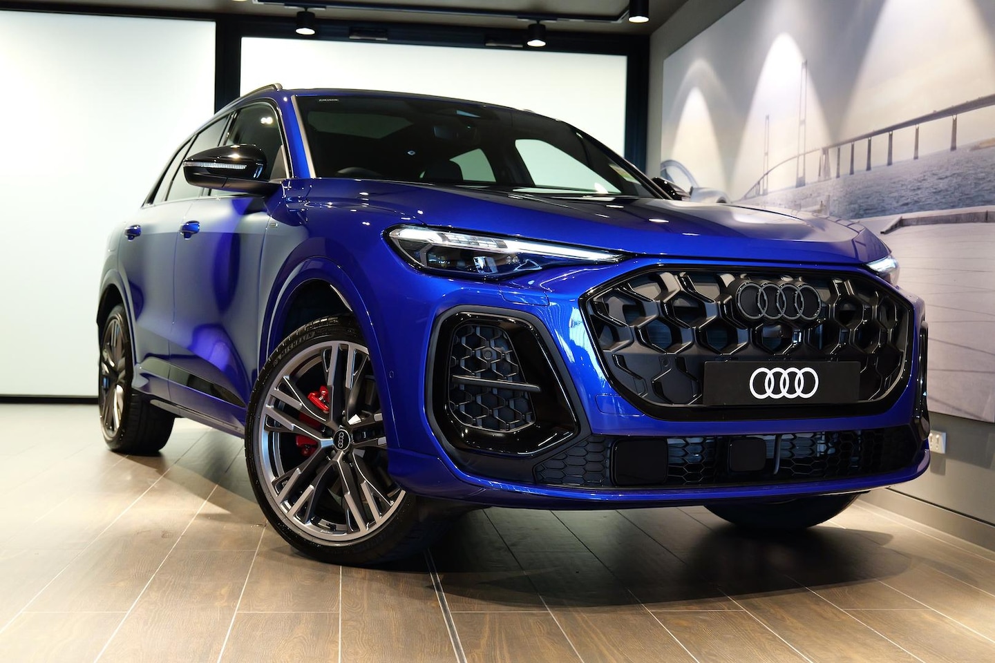 Image about Audi Q5 SUV e-hybrid quattro S tronic