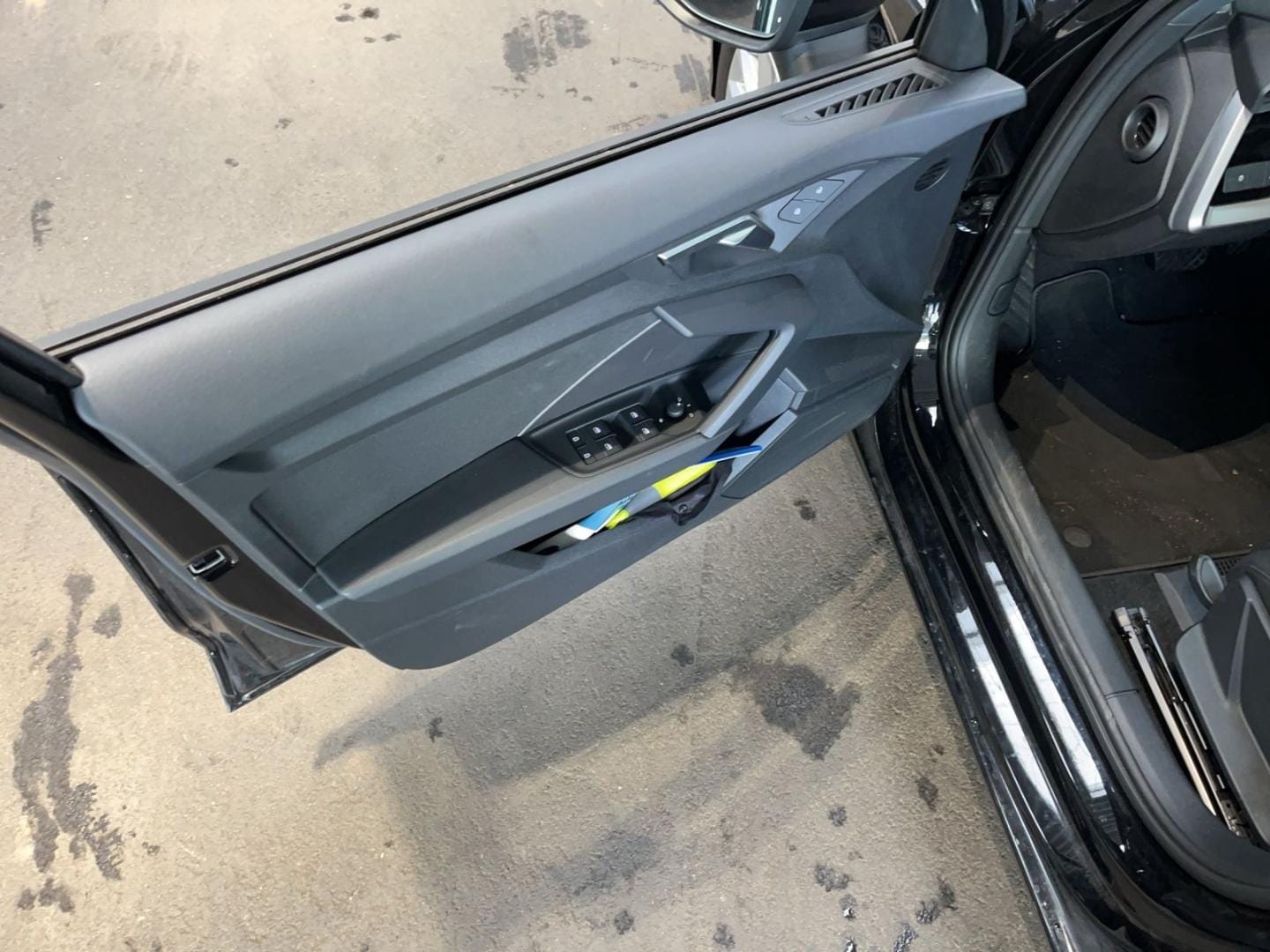 Bild über Audi A3 Sportback 30 TFSI S tronic - für weitere Informationen kontaktieren Sie den Audi Partner