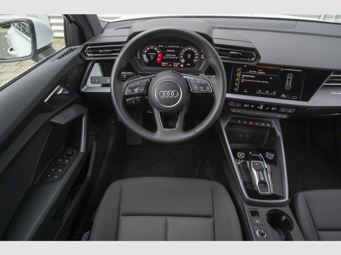 Bild über Audi A3 allstreet 35 TFSI S tronic - für weitere Informationen kontaktieren Sie den Audi Partner