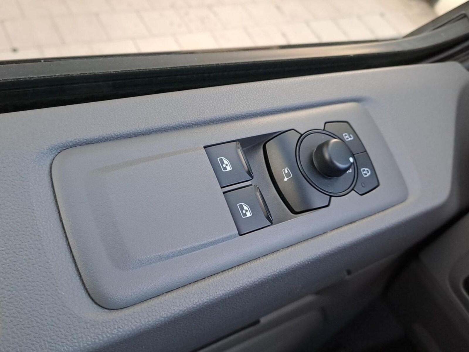 Volkswagen Transporter Kasten kurzer Radstand – Bild 10