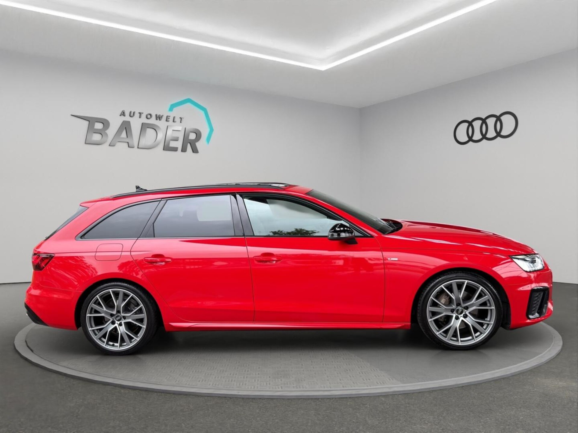 Audi A4 Avant S line