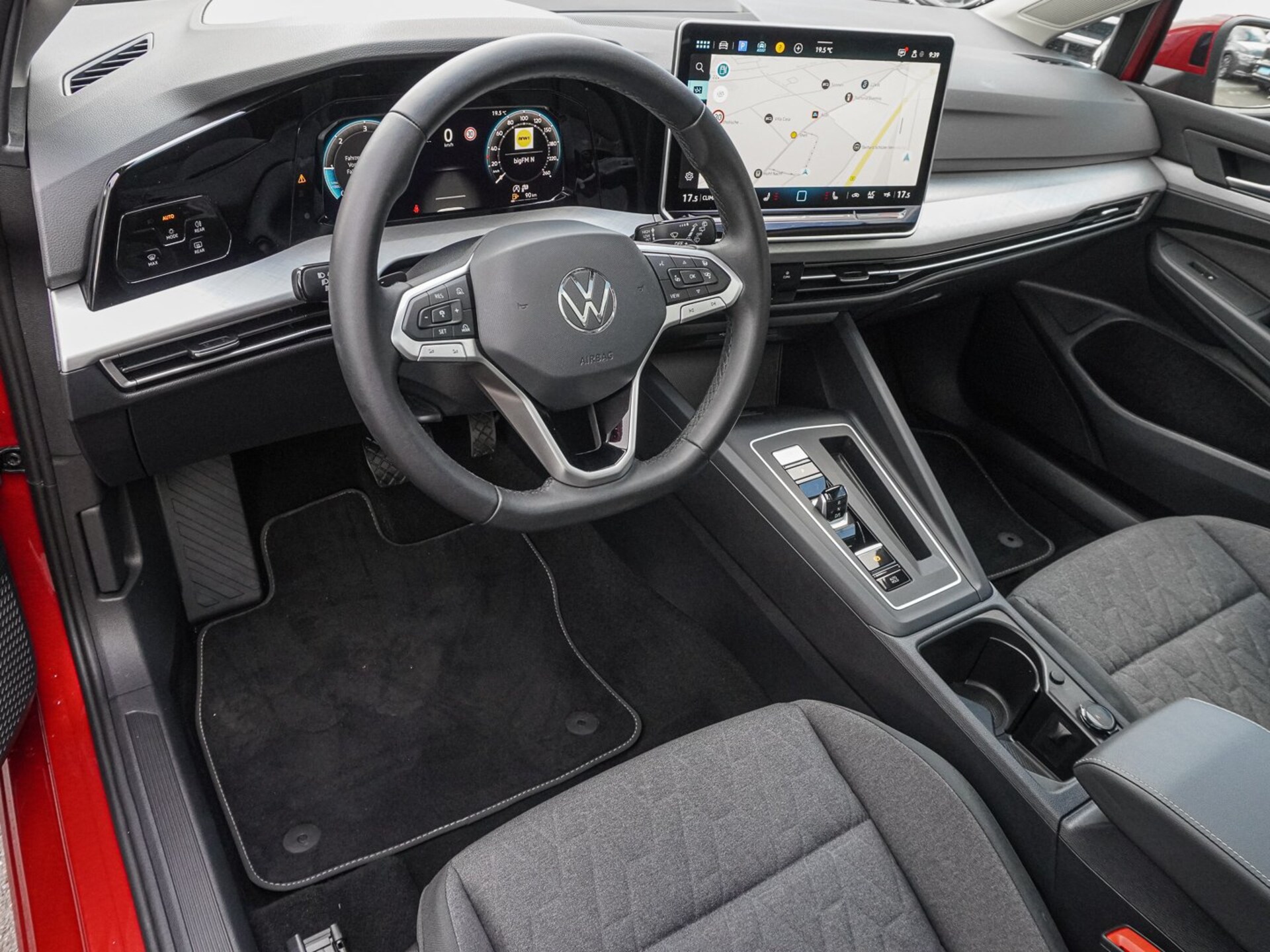 Volkswagen Golf Variant Life