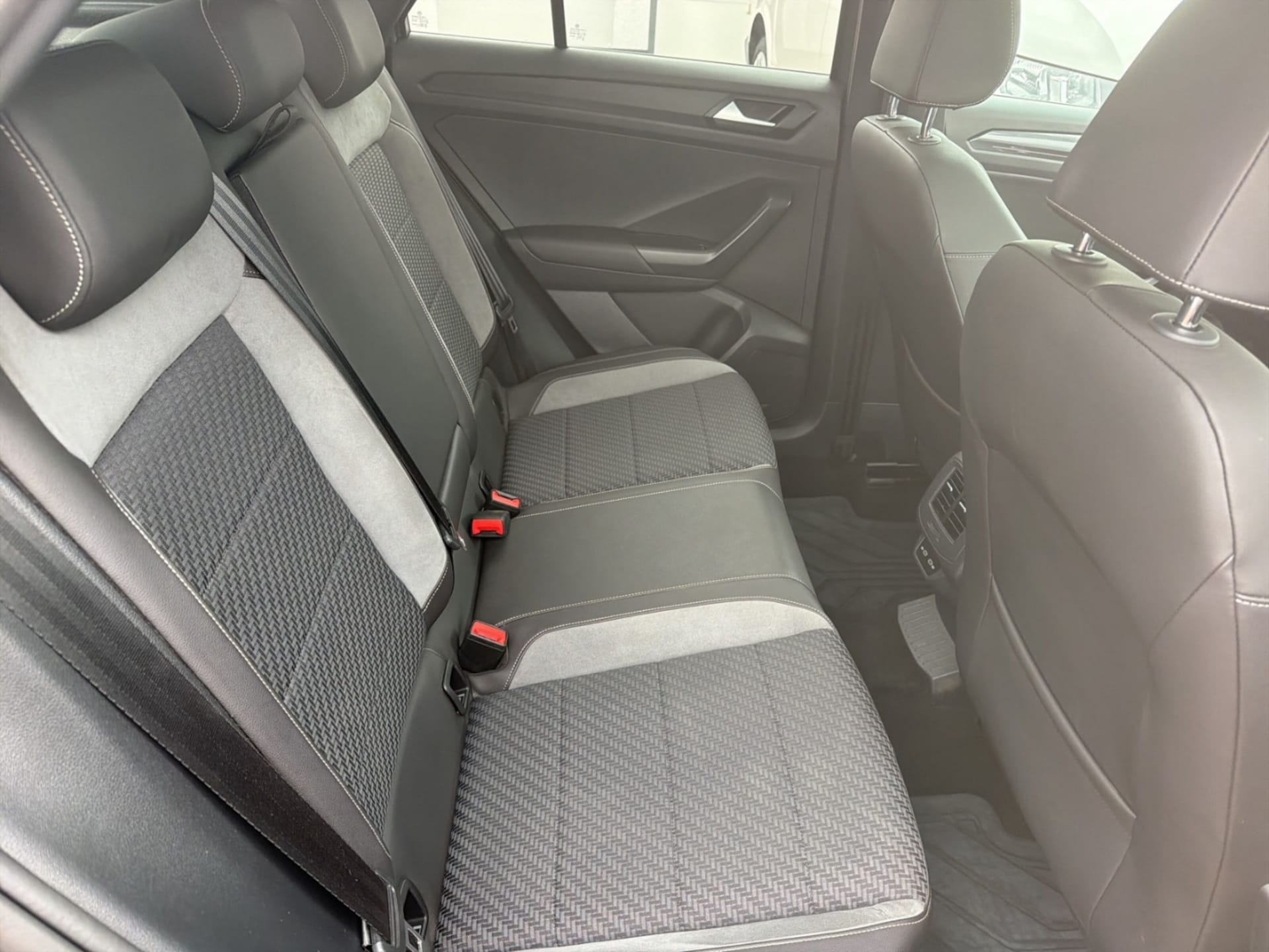 Volkswagen T-Roc Sport
