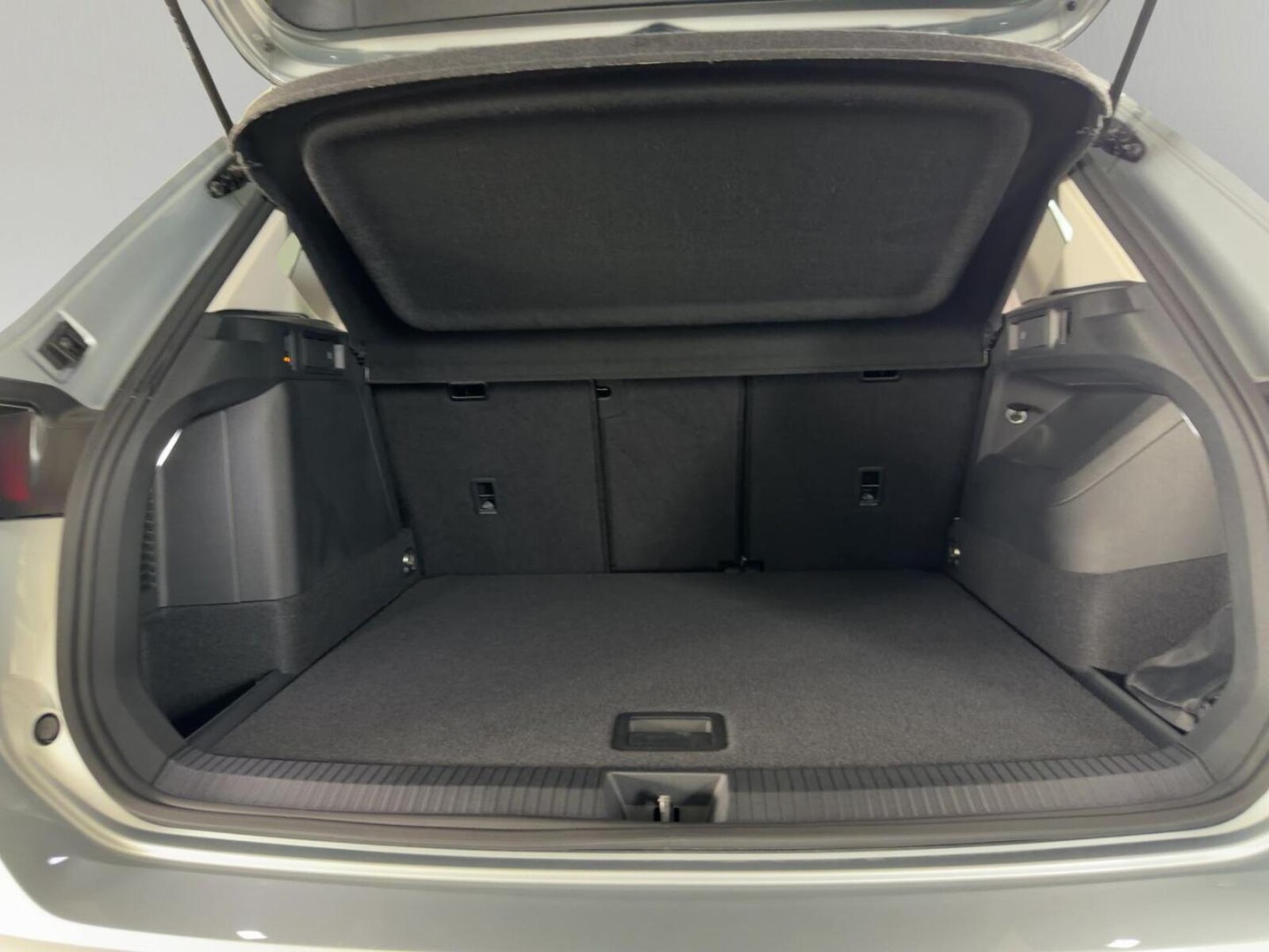 Volkswagen Tiguan – Bild 8