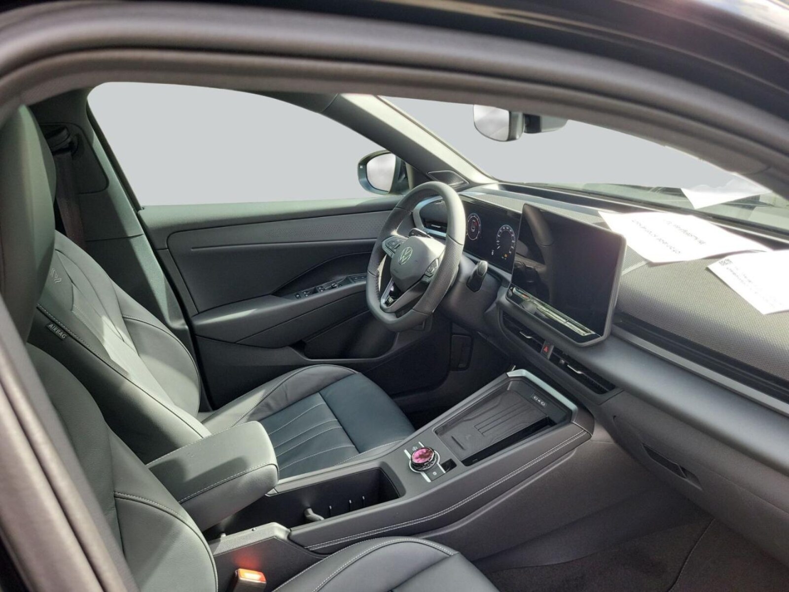 Volkswagen T-Roc – Bild 15