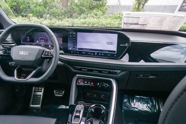 2026 Audi SQ5 Premium Plus - Photo 12