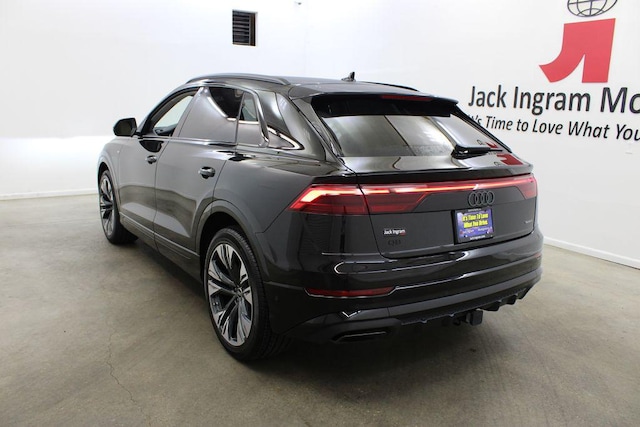 2026 Audi Q8
