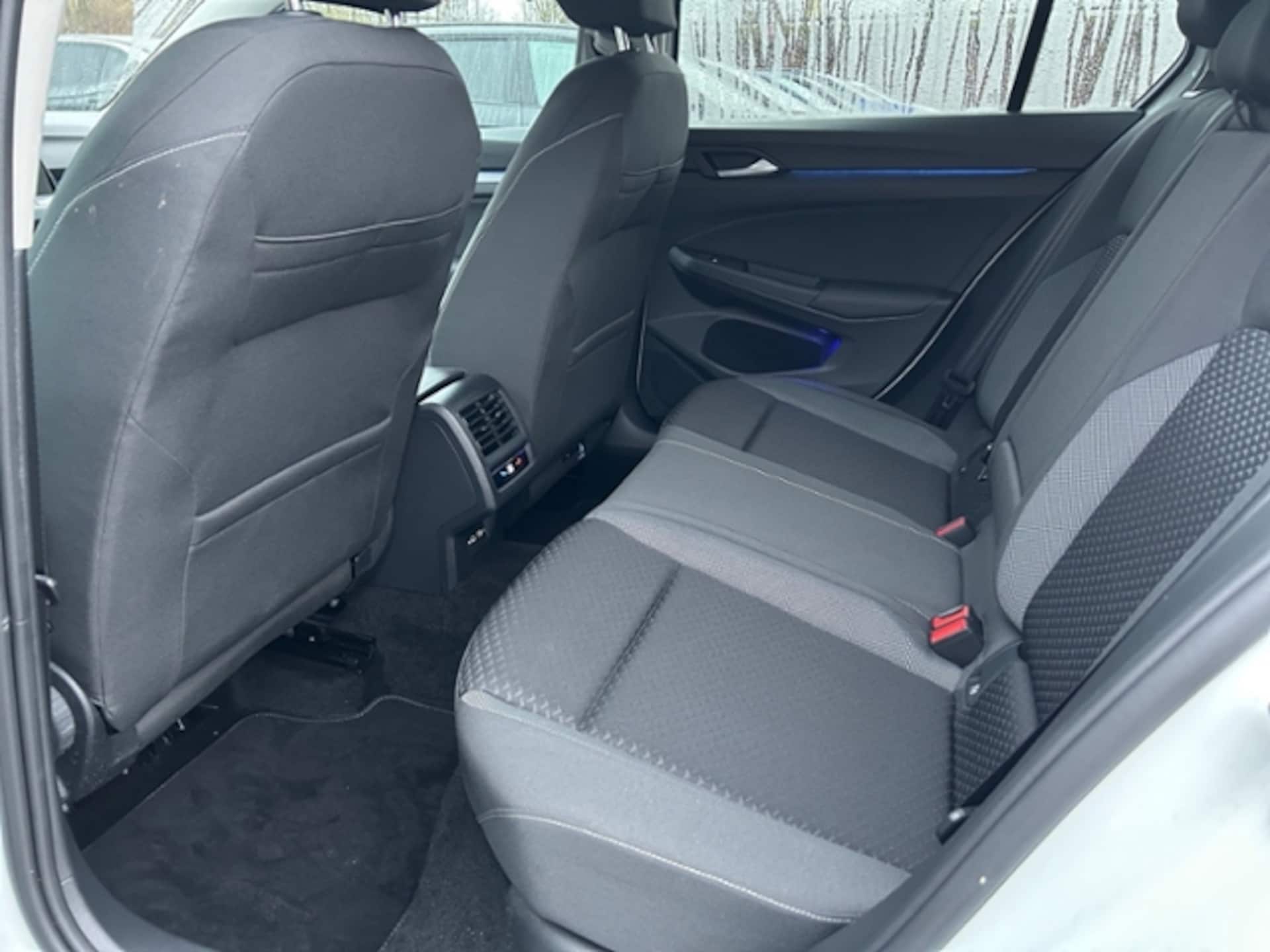 Volkswagen Golf Active