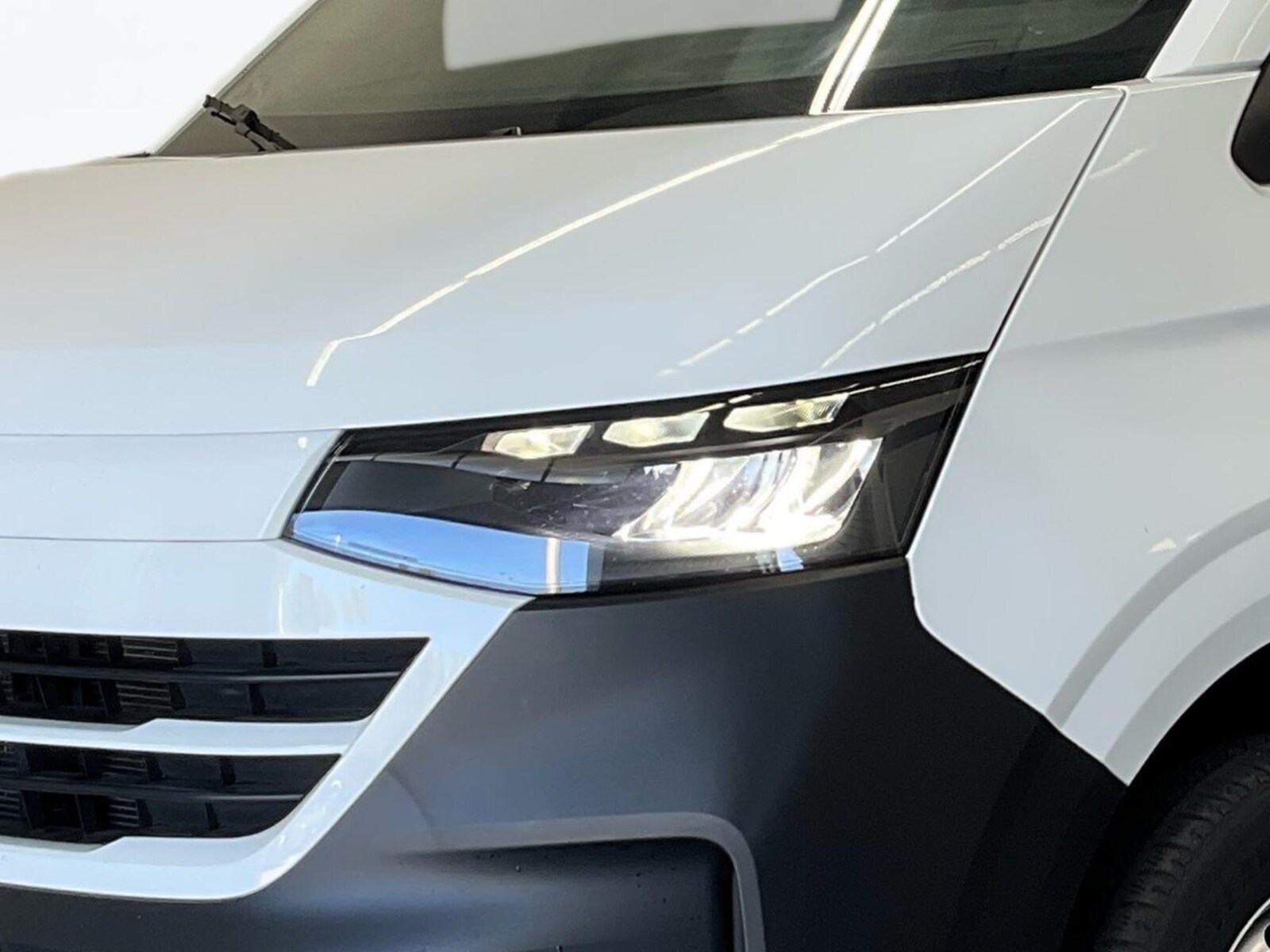 Volkswagen Transporter Kasten langer Radstand – Bild 6