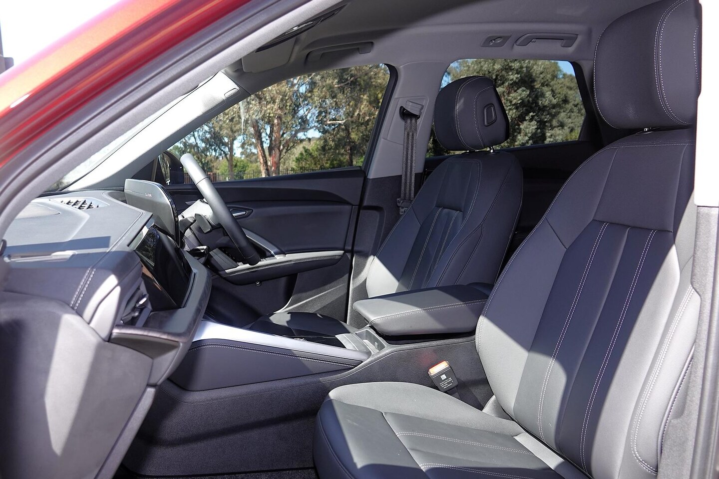 Image about Audi Q5 SUV TFSI 150 kW