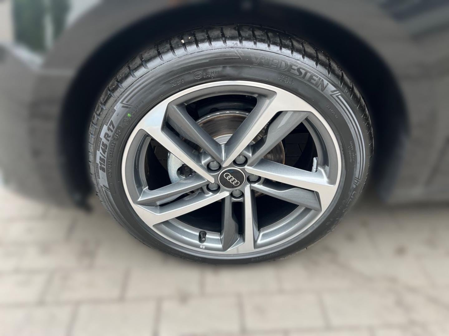 Bild über Audi A1 Sportback advanced 25 TFSI S tronic - für weitere Informationen kontaktieren Sie den Audi Partner
