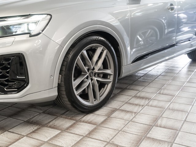 Image about Audi Q7 SUV TFSI e S line 55 TFSI e quattro tiptronic