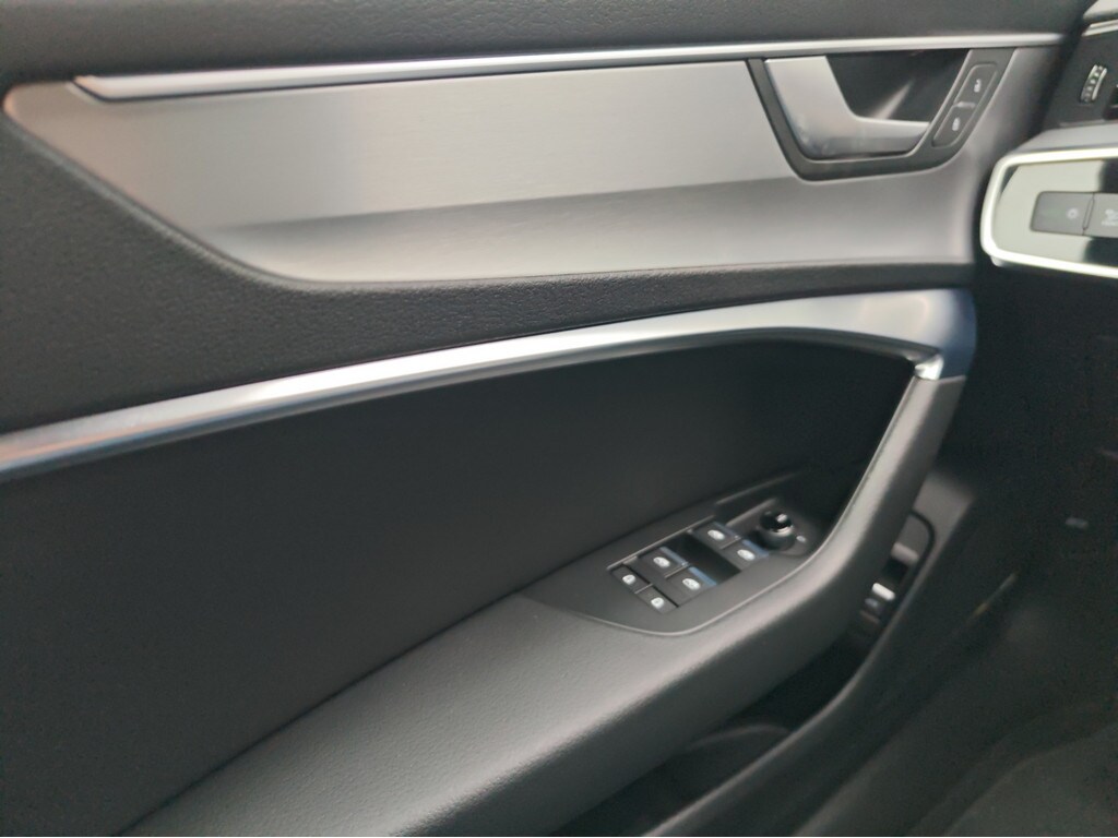 Image about Audi A6 Avant TFSI e 55 TFSI e quattro S tronic
