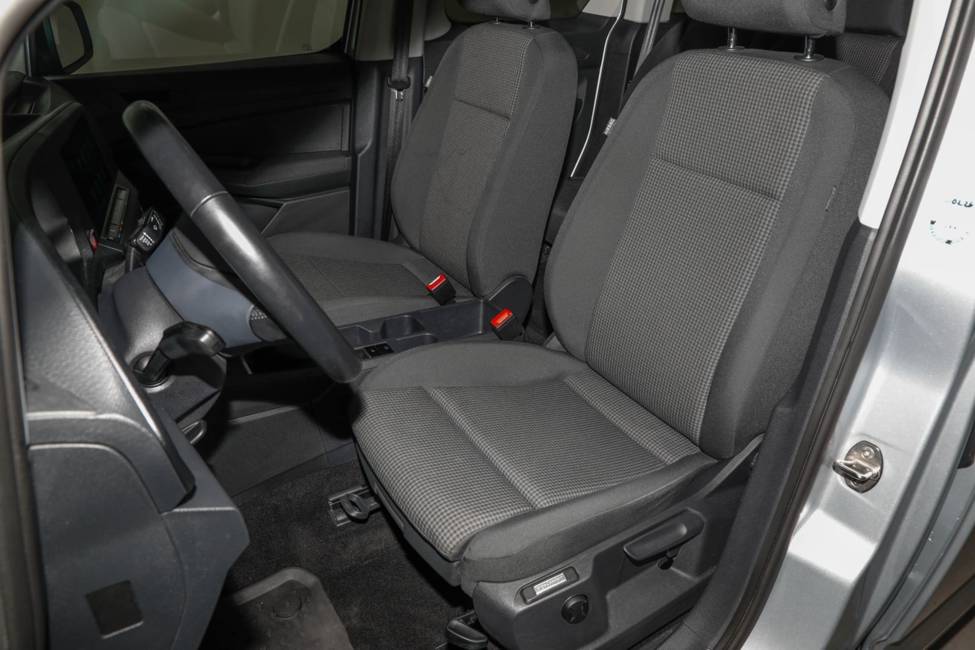 Volkswagen Caddy Basis-Modell