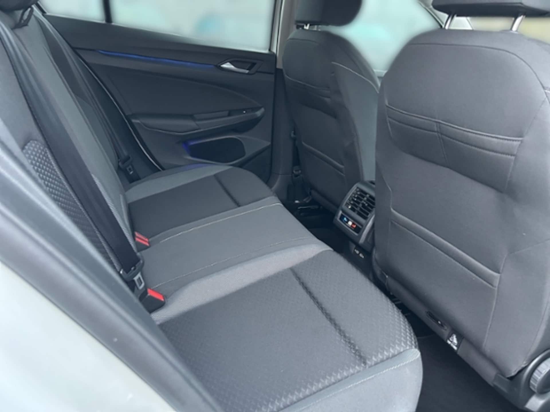 Volkswagen Golf Active