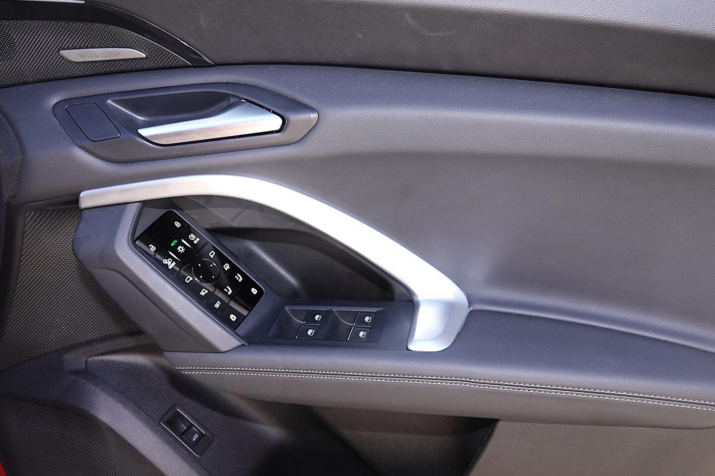 Image about Audi Q5 SUV TFSI 150 kW