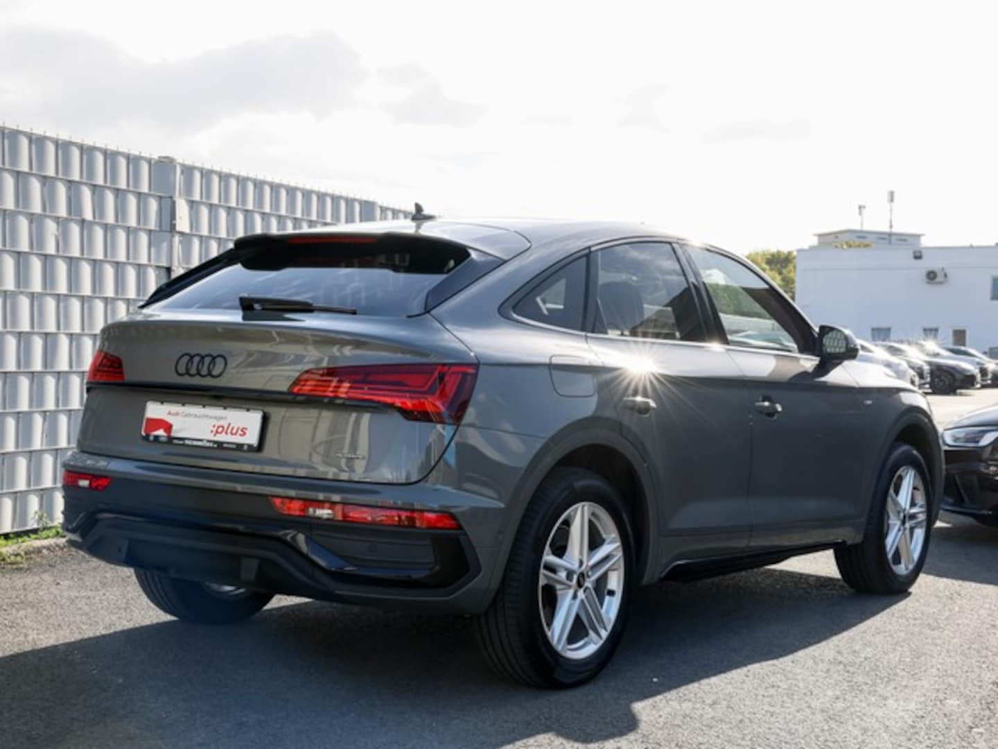 Bild über Audi Q5 Sportback 40 TDI quattro S tronic - für weitere Informationen kontaktieren Sie den Audi Partner